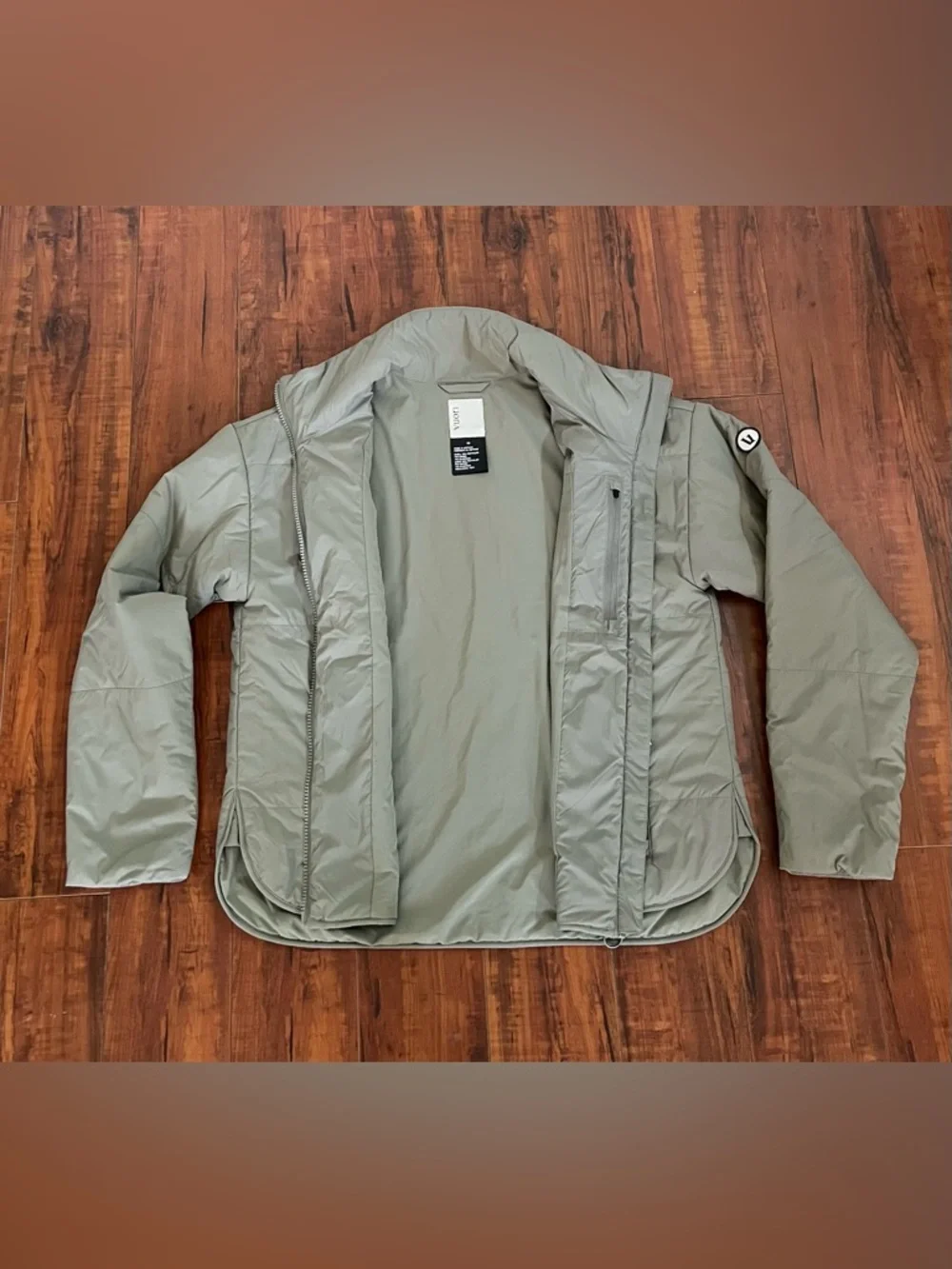 Vuori Canyon Insulated Jacket - Picture 5 of 10